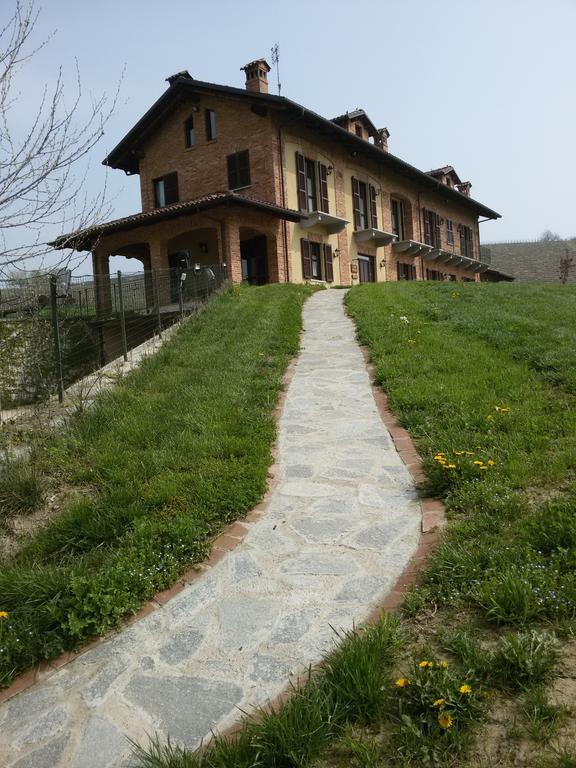 فيلا San Damiano dʼAstiفي Azienda Agricola Cascina Margherita المظهر الخارجي الصورة